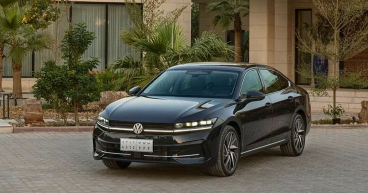 Volkswagen Passat front view