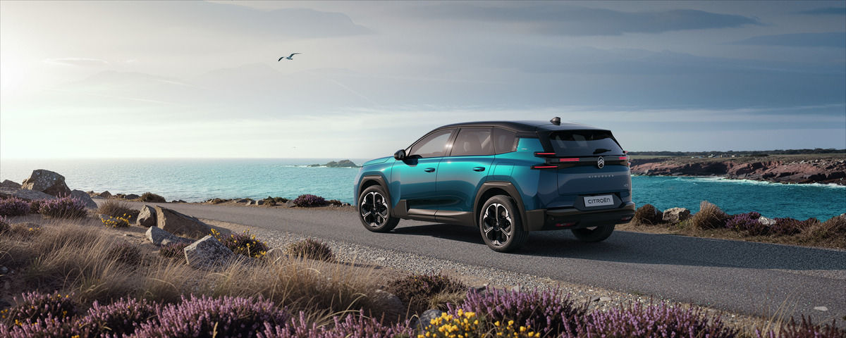 Citroën C5 Aircross rear view showcasing its LED lighting design