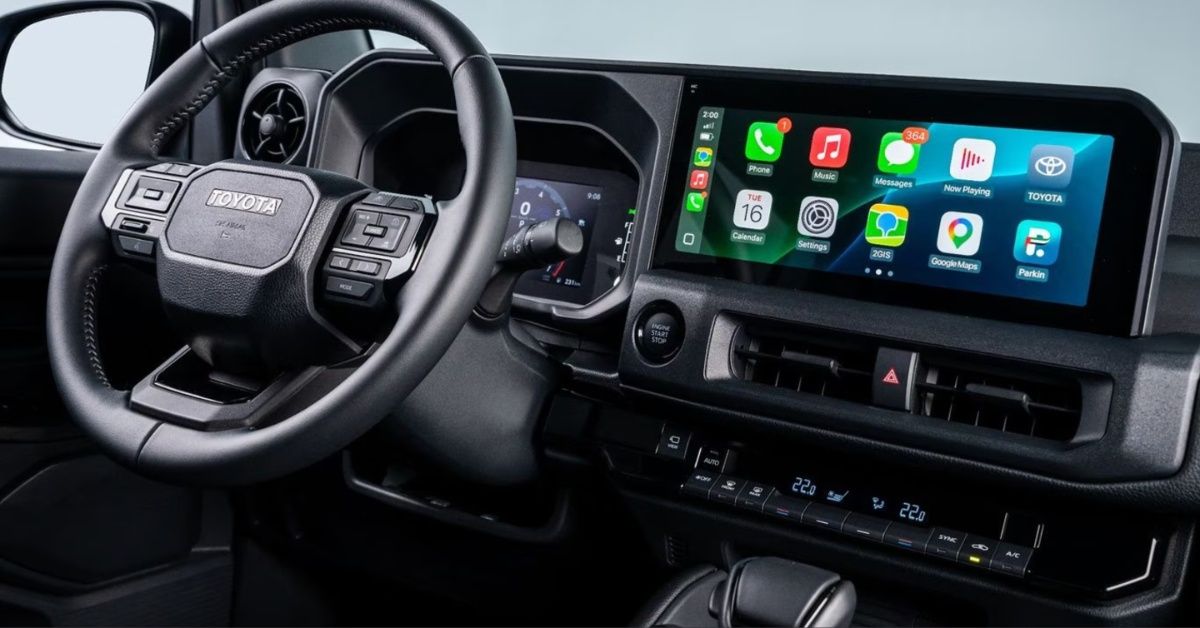 Toyota Land Cruiser FJ touchscreen display