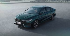 Chery Arrizo 8: Sleek Sedan With 24.6-Inch Display and 18 ADAS Features