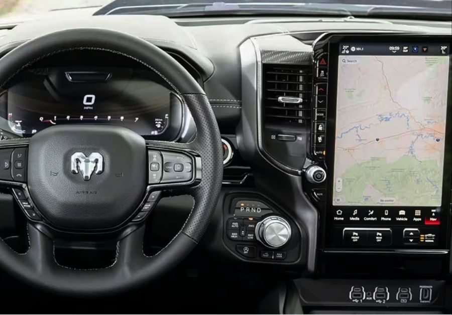 RAM 1500 HEMI V8 Interior
