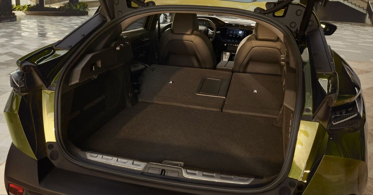 Peugeot 408 Storage View