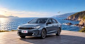 KAIYI E5 Limited: LED lights, faux leather and sunroof justify the premium over Luxury