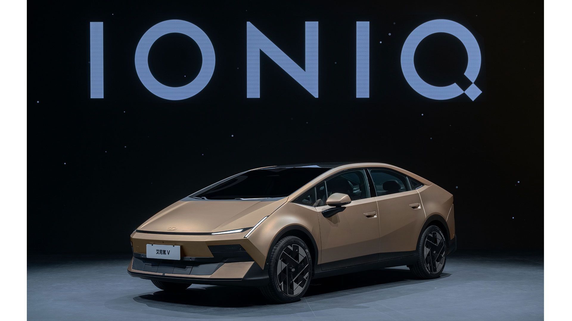 Hyundai IONIQ V Exterior