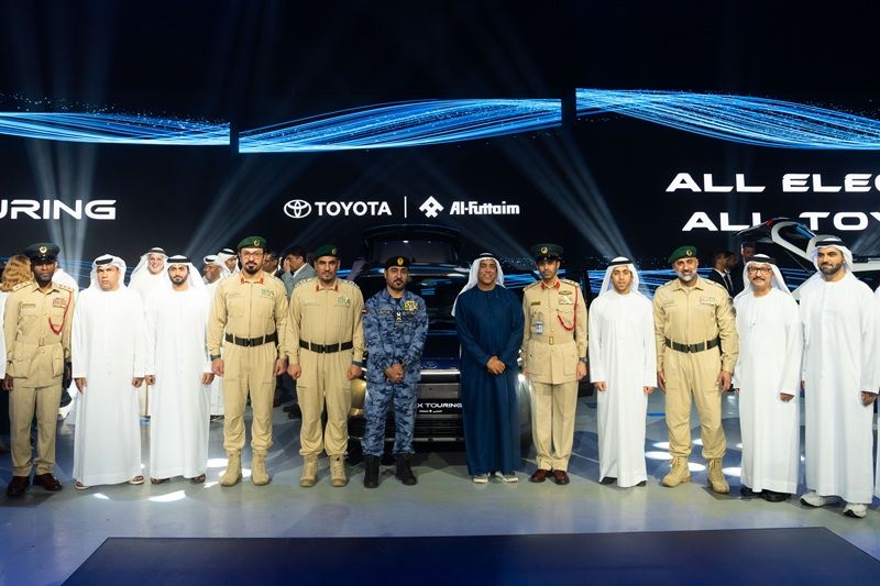 Toyota and Al-Futtaim team members at the UAE electric vehicle launch